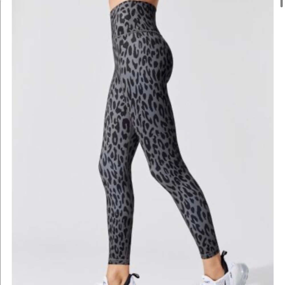 CARBON38
LEOPARD HIGH RISE FULL-LENGTH LEGGING